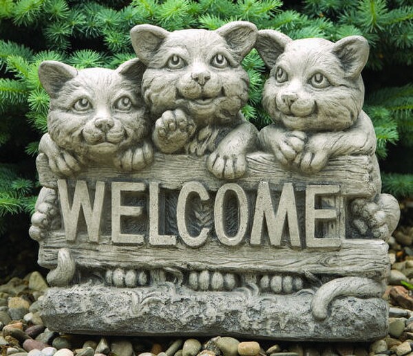 Welcome Kittens Sculpture Trio of Cats Garden Decor